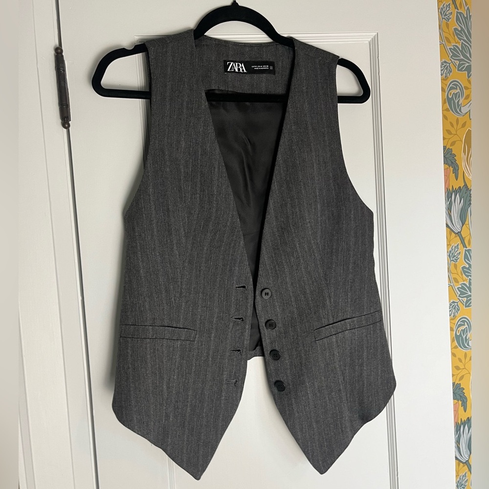 Zara vest